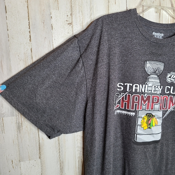 Reebok Chicago Blackhawks Stanley Cup Champions 2015 Tshirt Unisex 2XL - Picture 2 of 10